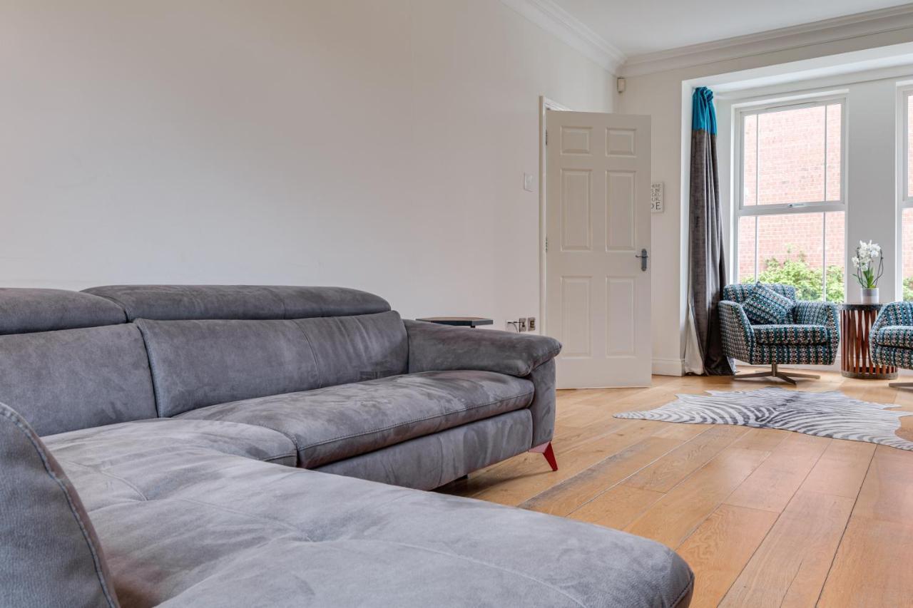 Séjour chez l'habitant Modern, Luxury Suites With Private Bathrooms Close To Centre